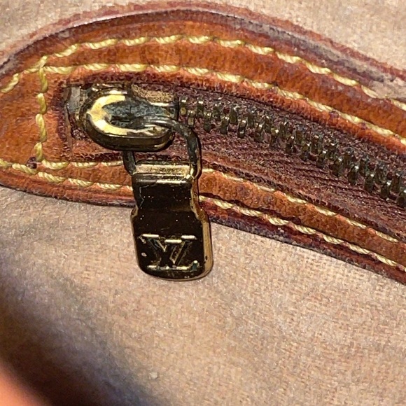 Louis Vuitton LV Monogram Petit PM Bucket Shoulder Bag Purse - Picture 15 of 17